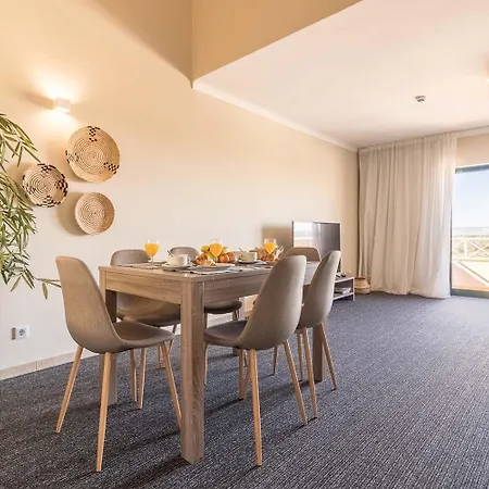 Apartmanhotel Pestana Gramacho Residences 3*